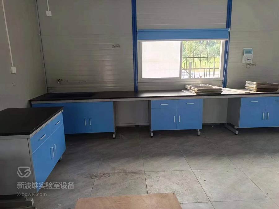 湖北省实验台钢木工作台安装案例